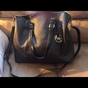 Like new Michael Kors purse